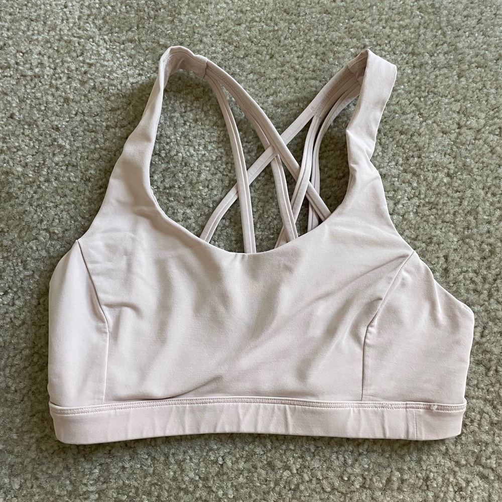 Lululemon free to be serene bra size 4 light pink